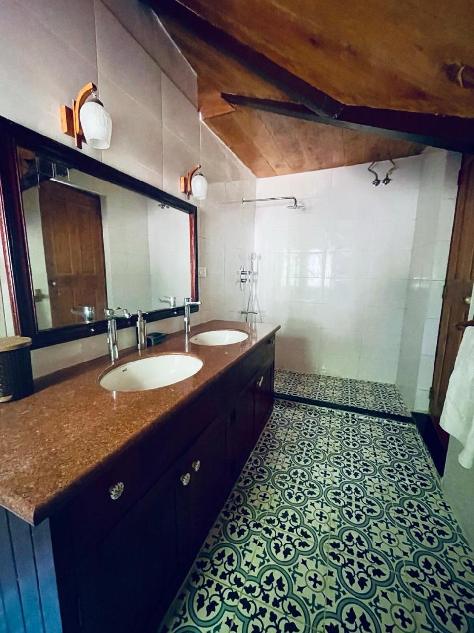 Stumpfields Bed & Breakfast อูตี ภายนอก รูปภาพ
